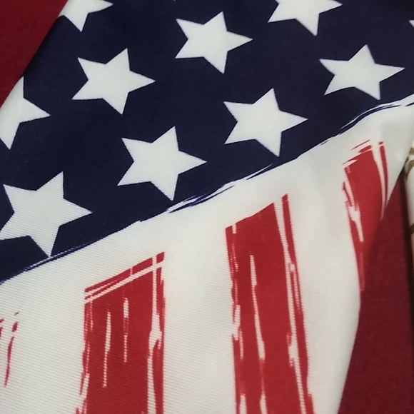 Pair of 2 Shock Doctor Compression Sleeves, Medium - Picture 7 of 8